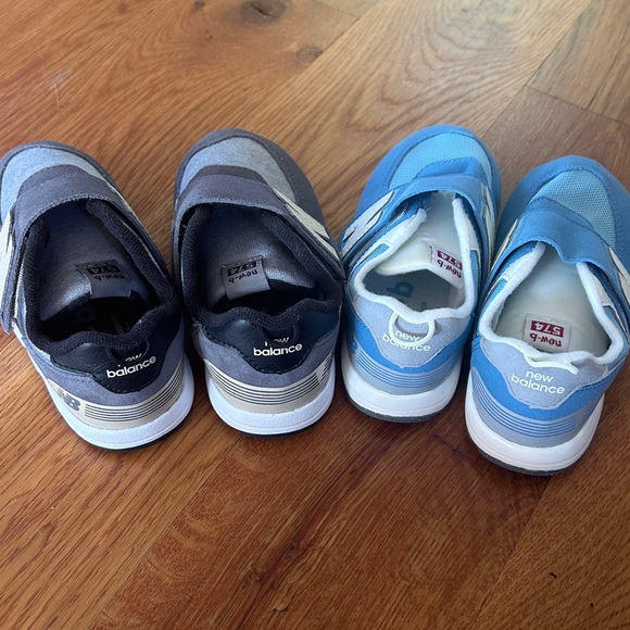New Balance Kids' Dual Pack Gray and Blue Sneakers 9 W and XW 🩵 🩶 - Picture 4 of 4